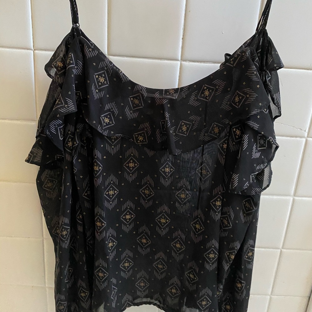 Stylish Top - Picture 2 of 3